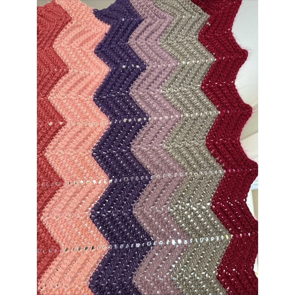 Vintage Retro Zigzag Afghan Throw Blanket Hand Knitted Med. 41X53